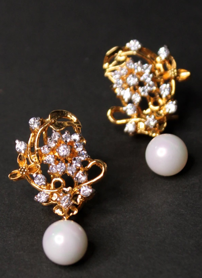 Earrings In Pearls And Zircons