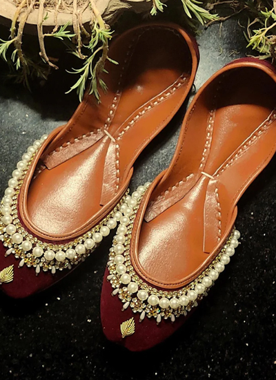 Adorable Leather Velvet Maroon Khussa