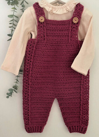 Baby Romper Made Of Acrylic Yarn