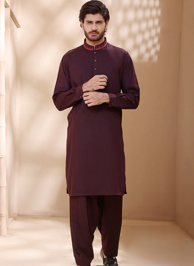 Classic Fit Embroidered Men Suit