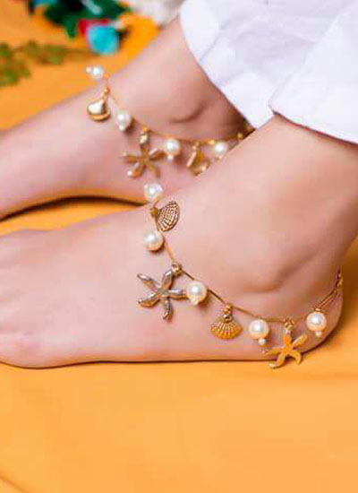 Golden Anklet With Metallic Sea