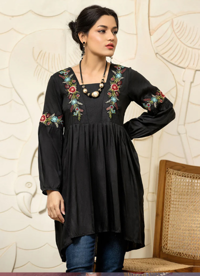 Embellish Embroidered Linen Top